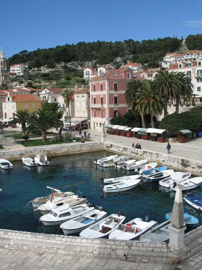 Hvar Attic Modern Design - Town Center With A Great View Χβαρ Εξωτερικό φωτογραφία